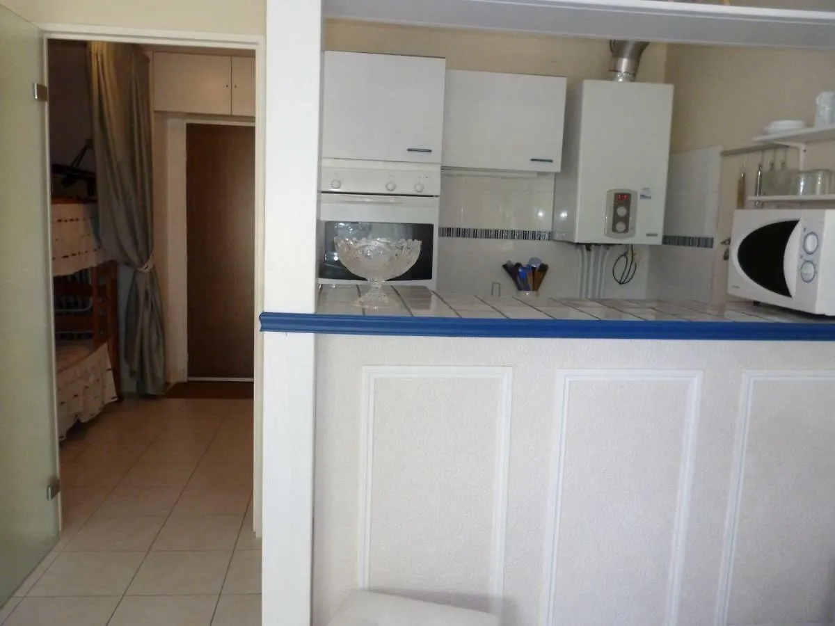 Residence Legenese - Studio COSY avec belle TERRASSE en REZ de JARDIN - 150m PLAGE Carnac